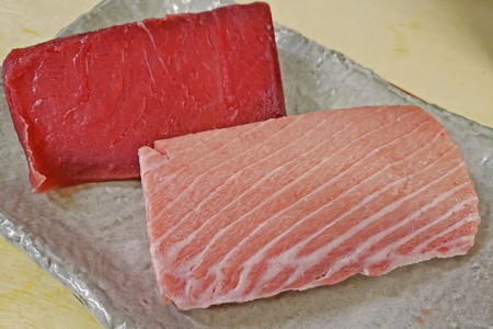 『まぐろの魚二』天然南鮪大トロ・赤身約800gセット