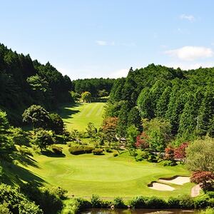 凾南ゴルフ倶楽部施設利用券 (箱根コース土日祝昼食付4名様)