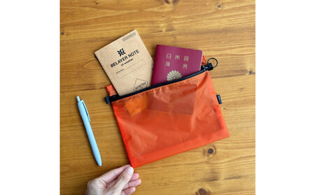 [オレンジ]A6が入る軽量撥水ナイロンスクエアポーチ(マチあり)