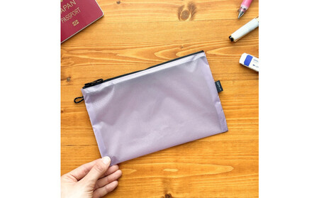 [ラベンダー]A6が入るとっても軽いナイロンフラットポーチ(マチなし)旅行用や化粧品にも