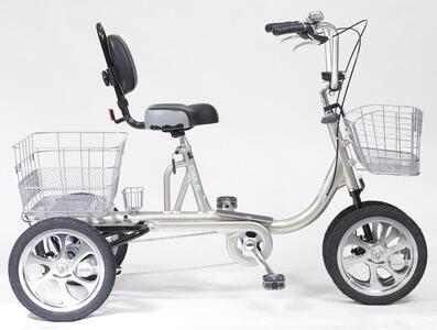 [シルバー]シニアのための安心、安全四輪自転車エアロクークルM2