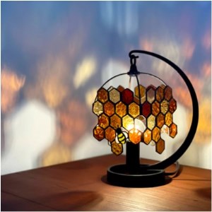 Nijiiro Lamp のステンドグラスのテーブルランプ ミツバチアンバー