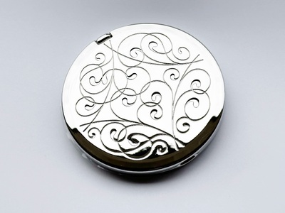 七宝焼のコンパクトミラー「藤の花」