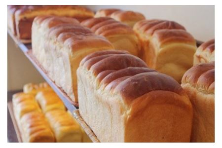 北海道産小麦の石窯焼き人気の食パン3種4本食べ比べセット【19117】