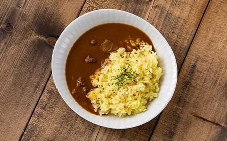 【城北麵工】 山形県産 雪若丸 使用！ サフランライス 180g×12個 パックごはん F2Y-6203