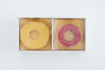 ココトモBOX (ソフトバウム 白米 1個＆贅沢バウム ウイングいちご 1個) 自家製生米粉100%のしっとりバウムクーヘンが人気 CB-022 [0530]