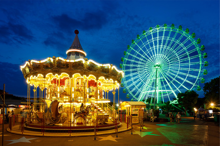 【要予約】夜のゆうえんち(日本モンキーパーク) 2時間貸切りプラン(200名まで)｜遊園地 テーマパーク 犬山 観光 体験 見どころ スポット イベント 貸切 ファミリー 旅行 社員旅行 愛知 岐阜 [0657]