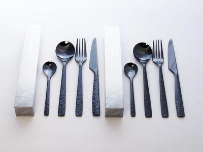 YUEN (PVD BLACK) 8pcsペアディナーセット※ご注文確定後1ヶ月以内に発送予定