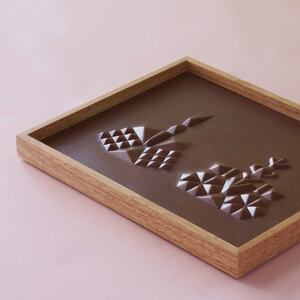 colm ひな人形 ブラウン「本革を立体成型してつくった現代のインテリアに馴染むひな人形」_雑貨 雑貨・日用品 家具・インテリア _【1501327】