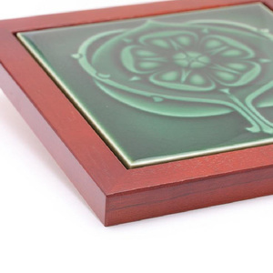 オリジナルヴィクトリアンタイル 緑  額装（ペルアカ） ヴィクトリアンタイル 常滑焼 タイル INAX 陶器 焼き物 インテリア 飾り おしゃれ 額入り 緑 グリーン プレゼント ギフト ヨーロッパ 絵タイル レトロ 日本六古窯 雑貨 愛知県 常滑市