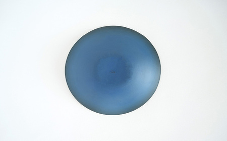 深皿Φ180 青黒 常滑焼 陶器 皿 日本製 手作り おしゃれ シンプル ボウル やきもの マット 食器 サラダ皿 カレー皿 おもてなし ギフト プレゼント 贈り物 結婚祝い 和食器 料理 キッチン用品 飾り台 日本六古窯 焼き物 電子レンジ可 食洗機可