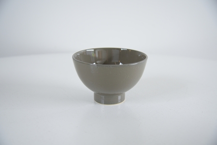 常滑焼 飯碗（Gloss Gray） お茶碗 茶碗 灰色 グレー かわいい 可愛い オシャレ シンプル 陶器 食器 伝統工芸品 手作り 常滑焼 TOKONAMESTORE 山源陶苑 愛知県 常滑市