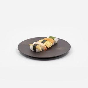 佳窯 丸盤 Φ24cm（バイフェロ） 常滑焼 陶器 食器 皿 丸皿 プレート 24cm 電子レンジ可 食洗機使用可 シンプル マット 贈り物 プレゼント 日本製 黒 キッチン キッチン用品 チャラ パスタ皿 おしゃれ INAX 日本六古窯 愛知県 常滑市