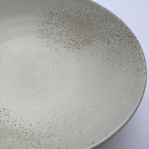 佳窯 碗 Φ18cm（白） 常滑焼 陶器 食器 鉢碗 鉢椀 煮物やサラダ等に 皿 18cm 電子レンジ可 食洗機使用可 シンプル 贈り物 プレゼント 日本製 白 ホワイト キッチン キッチン用品 チャラ おしゃれ INAX 日本六古窯 愛知県 常滑市