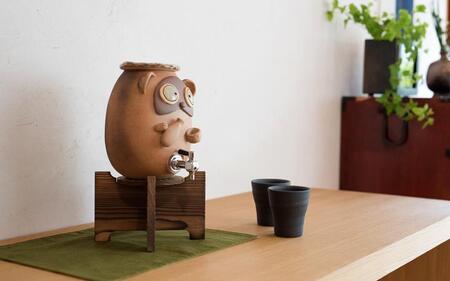 【信楽焼・明山】 焼酎サーバー ほろ酔いたぬき 2.2L s10-4