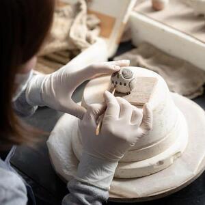 【信楽焼・明山】 おねがいたぬき(小) hc-15