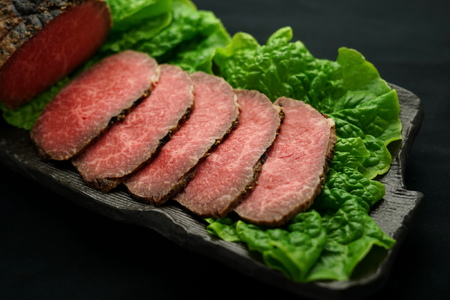 国産牛のローストビーフ 240g スライス 冷凍 ギフト ローストビーフ