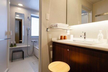 ホテル奈良さくらいの郷 デラックスツインルーム（景観なし） 1泊朝食 ペア 宿泊券