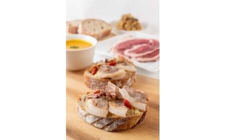 M172　紀州ジビエと金山寺味噌のブルスケッタ