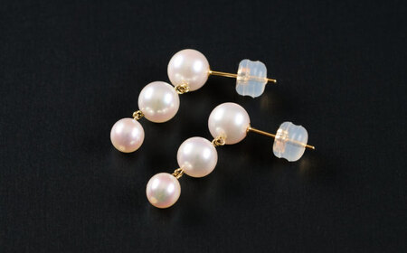 上品に揺れて可愛い3連♪4.5-6.0mm アコヤ真珠ピアス（ケース付き） / 真珠 アクセサリー / 佐賀県 [41AAAA022]