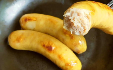 本間農園の平飼い親鳥肉使用！ソーセージ2種食べ比べセットA（ウィンナー18本、フランクフルト9本） / 佐賀県 / 本間農園 [41AJAA015]