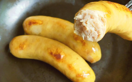 本間農園の平飼い親鳥肉使用！ソーセージ2種食べ比べセットB（ウィンナー30本、フランクフルト12本） / 佐賀県 / 本間農園 [41AJAA016]