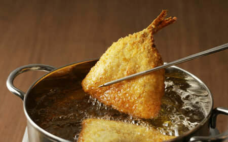 揚げるだけ！冷凍国産アジフライ 計16匹（4匹入×4袋） / 佐賀県 / 丸福水産 [41AOCS004]