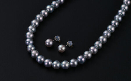 【選べる】【真珠科学研究所鑑別書付き】【艶々マーメイドブルーグレー系】8-8.5mm ネックレス、念珠、ピアスorイヤリング 3点セット / 佐賀県 [41AAAA025]