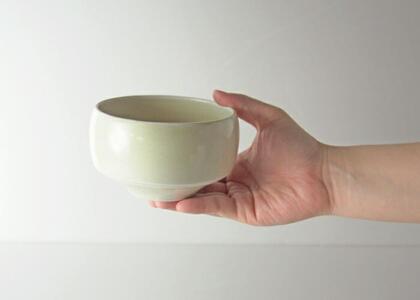 【波佐見焼】φ１１.５cmの小ぶりな抹茶碗・旅茶碗　象牙  【西海陶器】 １ 18170
