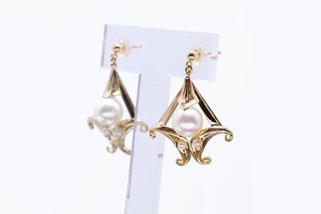 【ふるなび限定】【限定1点】あこや真珠(7.5mm、2mm珠)デザインピアス/K18YG FN-Limited