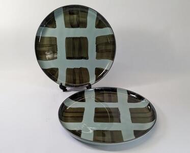 【波佐見焼】φ２４センチの手描きのお皿2枚組　modeムーンL 【西海陶器】２ ２４３３３