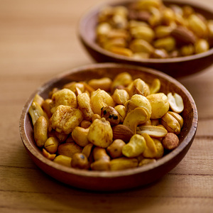  ＜訳あり ・ おまかせ＞ 千本桜 で燻した 燻製 ナッツ 詰め合わせ (計10袋) ミックスナッツ ナッツ おやつ おつまみ 小分け 常温 保存 防災 防災食 【opaj002】【 希望の森 太陽農園】