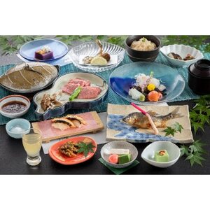 湯の風HAZU「奥三河ブランド牛味比・和懐石ふるさと宿泊プラン ペア券」【1281121】