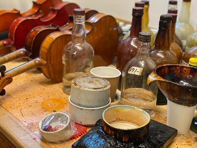 【極上の嗜み】1本の大木から製作する楽器カルテット(バイオリン2挺、ビオラ、チェロ)