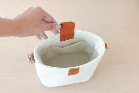 帆布 × 革 ショルダーバッグ キャンバス 猫 かばん 小さめ ミニバッグ ねこ キーホルダー 【ホワイト】