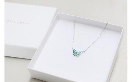 【七宝】小さな蝶のペンダント SV（チェーン40cm） - ギフト包装付き -