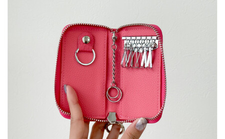 【スマートキー対応 カードが入る本革6連キーケース】<濃いピンク> おしゃれ 可愛い コンパクト スリム 猫 レザー