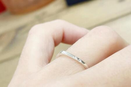 シルバー しずく型リング ＊ダイヤ入り＊