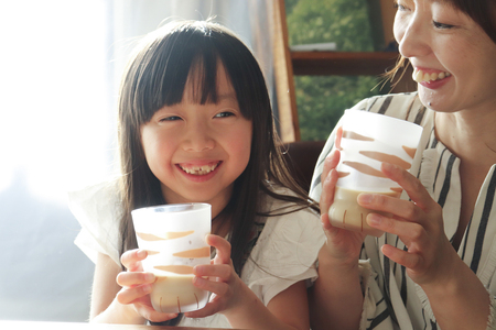 coconeco ここねこ 親子グラスギフトセット (トラ)｜猫 ネコ ねこ 肉球 にくきゅう 動物 かわいい コップ カップ グラス 食器 アデリア 石塚硝子【0716】