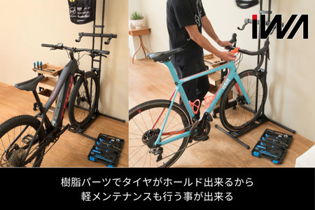 自立型2台用バイクスタンド「iWA TOWER」ホワイト｜ロードバイク 自転車 スタンド ハンガー タワー 吊り下げ ディスプレイ インテリア [0748]