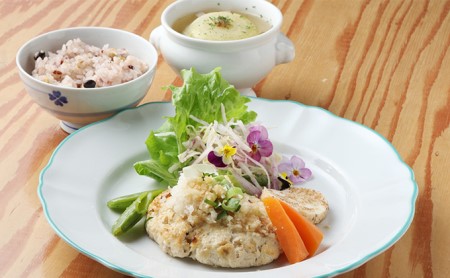 農家レストランたまねぎランチ食事券2名様