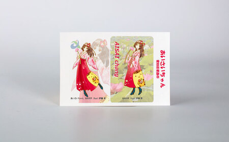 「あいさいちゃん」グッズ スタンド ステッカー 缶バッジ[AEAW001]