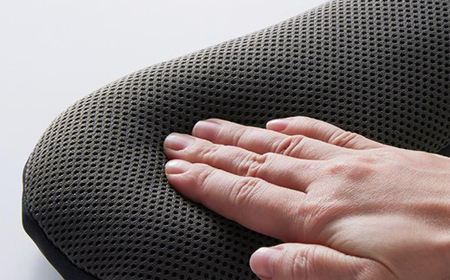 ネックピロー お昼寝 枕 ジムナストミニ  日本製 机の上やキャンプで使えるコンパクトまくら【1016723】