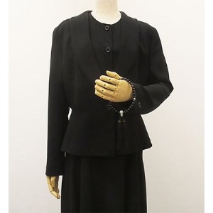 女性用数珠(念珠)　黒オニキス　翡翠仕立　正絹黒房　桐箱入【1090632】