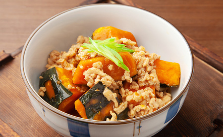 北海道 美深産 とろける甘さの「恋するマロン」冷凍 カットかぼちゃ 5kg(500g×10袋)農の彩北おんねない［KI農園］【 野菜 南瓜 かぼちゃ 栗かぼちゃ カボチャ 惣菜 おかず 】