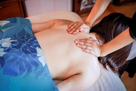 ハワイアンロミロミ　施術体験チケット （全身70分コース）［ ハワイアンロミロミ 施術体験 施術 体験 チケット 全身70分コース リラクゼーション マッサージ 癒し ご褒美 人気 おすすめ ギフト プレゼント お取り寄せ 通販 送料無料 ふるさと納税 ］