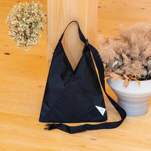 【利き手を選ばないショルダートート】　Niji【S】　Super water repellent｜人気バッグ おすすめトート［ ショルダートート Niji Sサイズ Super water repellent 撥水加工 軽量 バッグ トート 人気 おすすめ ギフト プレゼント お取り寄せ 通販 送料無料 ふるさと納税 ］