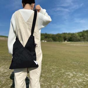【利き手を選ばないショルダートート】　Niji【S】　Super water repellent｜人気バッグ おすすめトート［ ショルダートート Niji Sサイズ Super water repellent 撥水加工 軽量 バッグ トート 人気 おすすめ ギフト プレゼント お取り寄せ 通販 送料無料 ふるさと納税 ］