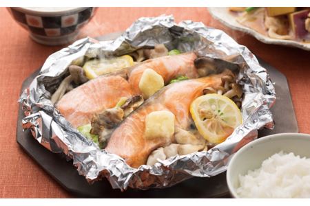 おいしいしょうゆ　900ml　3本セット ／ 醤油 しょう油 調味料 丸大豆醤油 丸大豆しょうゆ 簡単 手軽 便利 美味しい 旨味 香り 料理 卵かけごはん TKG 炊き込みご飯 No.119