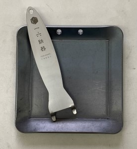 一六鉄器『ロクミリ鉄板 150×150』鉄板 ハンドルセット アウトドア